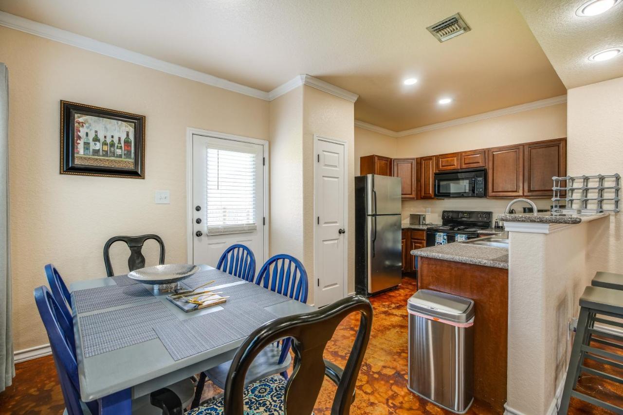 San Antonio Townhome About 2 Mi To Aquarium! ภายนอก รูปภาพ