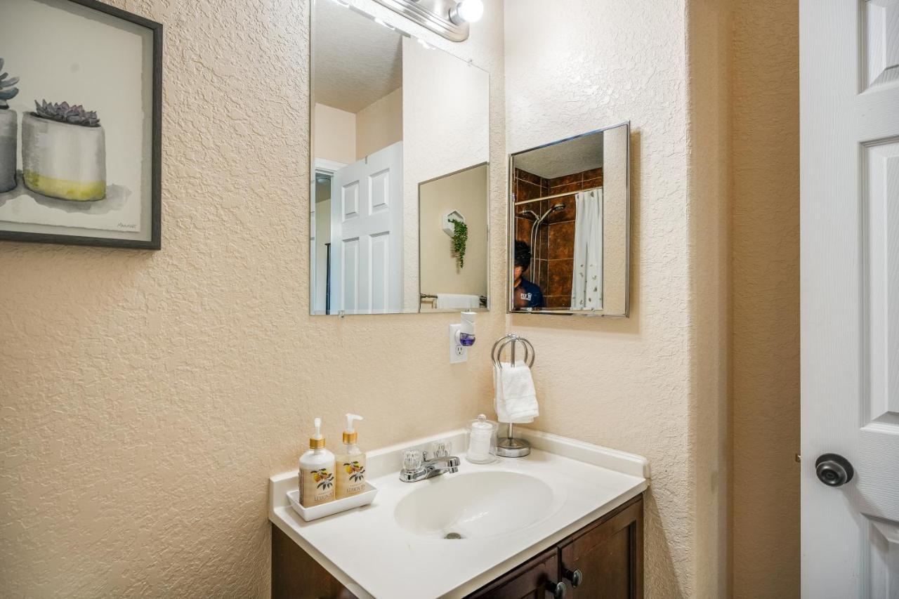 San Antonio Townhome About 2 Mi To Aquarium! ภายนอก รูปภาพ